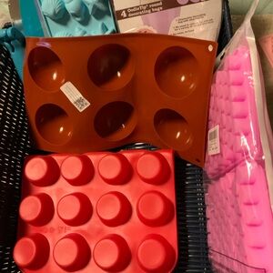 Silicone Baking Molds Candy molds Set in Red, Pink,& Brown